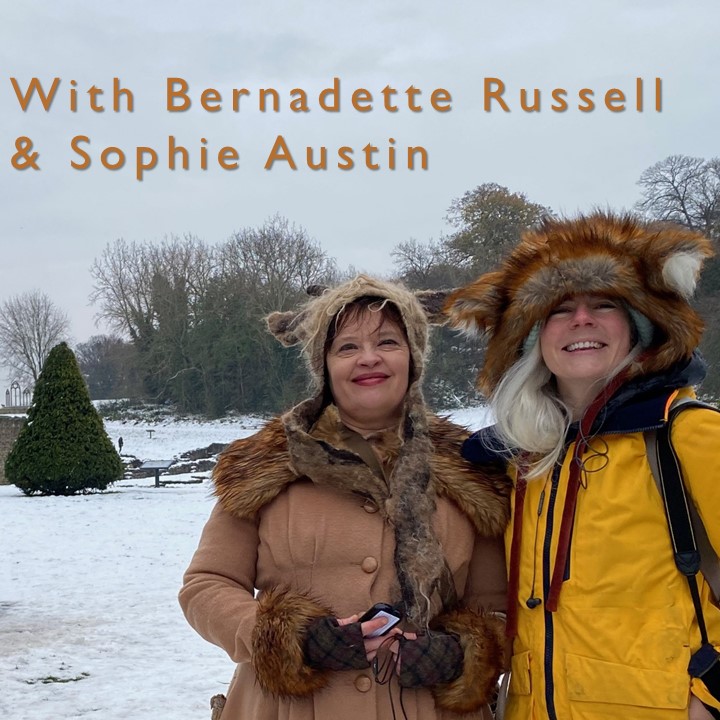 two people in a snowy landscape at Lesnes Abbey